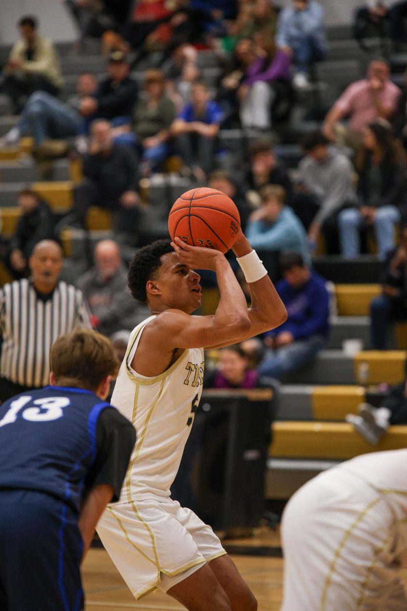 Boys Varsity Basketball 12/4